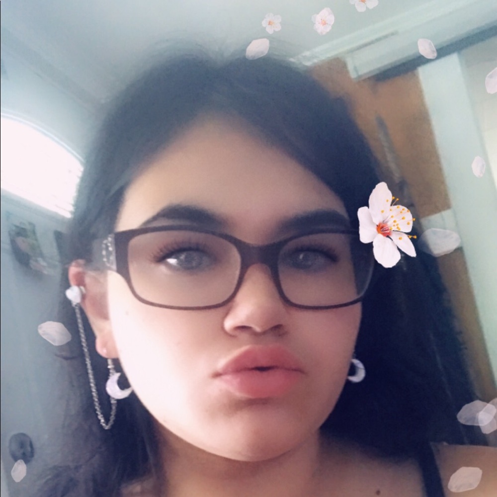Meet your Posher, Jasmine